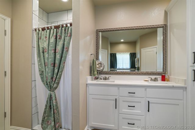 62 Bull Run Road, Calera, OK 74730