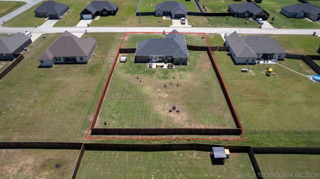 62 Bull Run Road, Calera, OK 74730