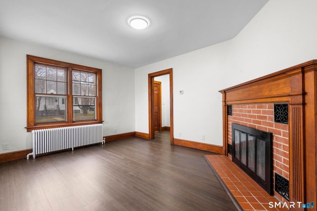 37 Byrneside Avenue, Waterbury, CT 06704