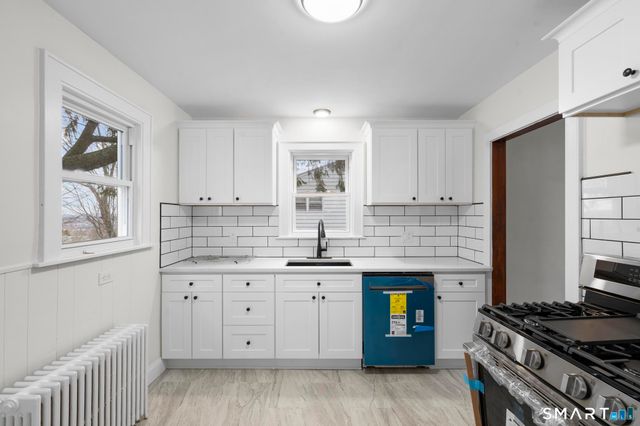 37 Byrneside Avenue, Waterbury, CT 06704