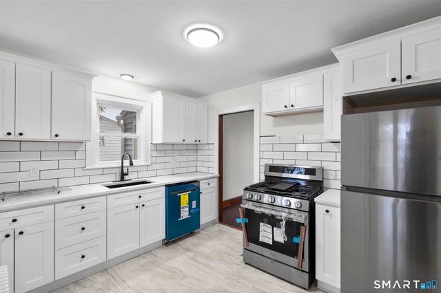 37 Byrneside Avenue, Waterbury, CT 06704