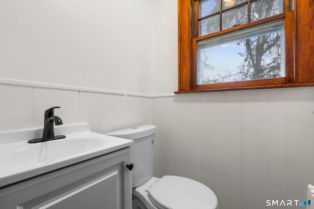 37 Byrneside Avenue, Waterbury, CT 06704