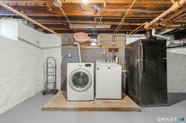 37 Byrneside Avenue, Waterbury, CT 06704