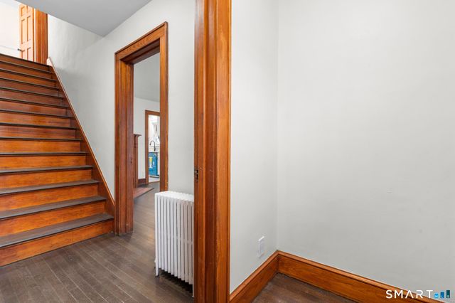 37 Byrneside Avenue, Waterbury, CT 06704