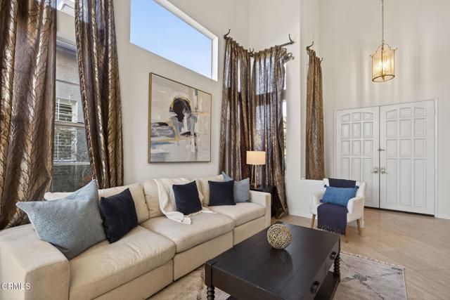 445 Cremona Way, Oak Park, CA 91377