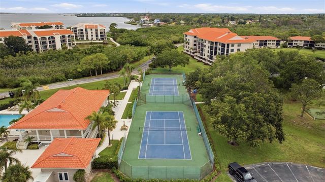 1802 MARINER DRIVE E 25, Tarpon Springs, FL 34689