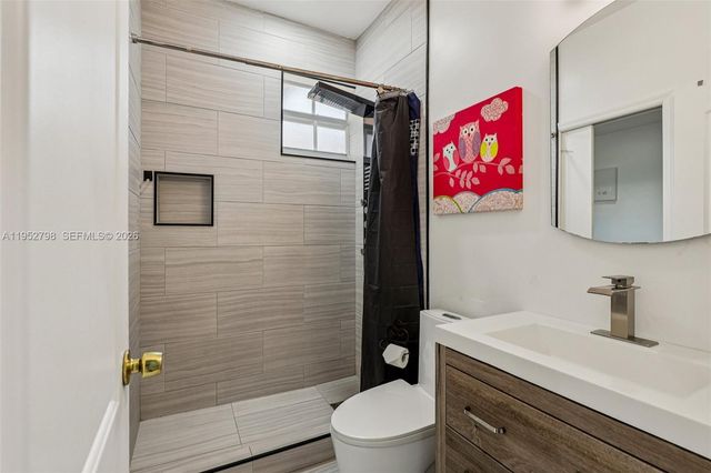 2307 Washington Street 5, Hollywood, FL 33020