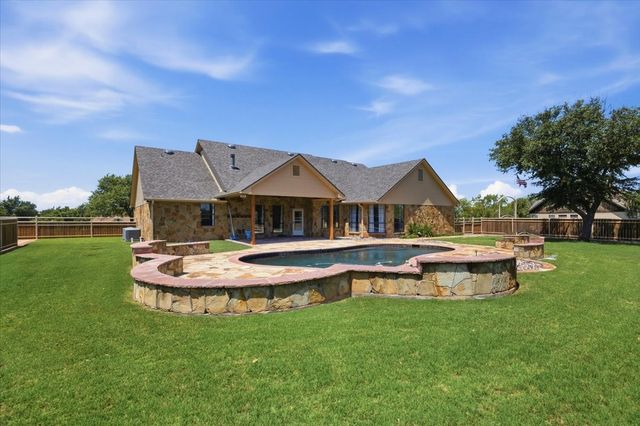 122 Eagle Pass Lane, Weatherford, TX 76087