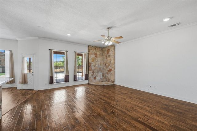 122 Eagle Pass Lane, Weatherford, TX 76087
