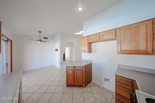 9122 W HEARN Road, Peoria, AZ 85381