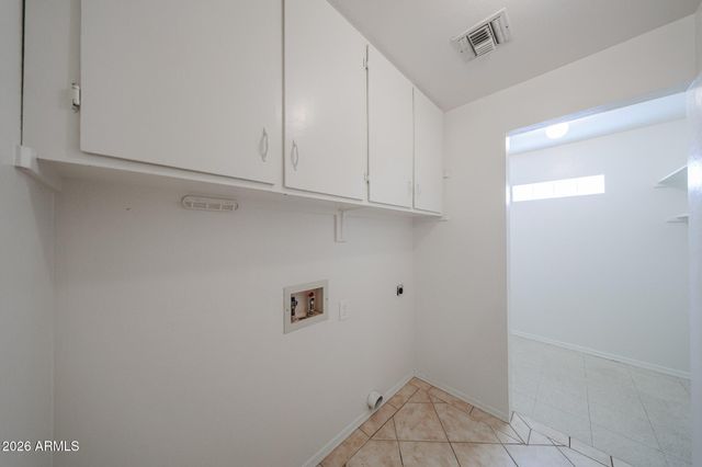 9122 W HEARN Road, Peoria, AZ 85381