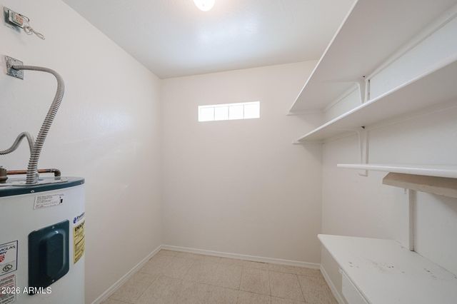 9122 W HEARN Road, Peoria, AZ 85381