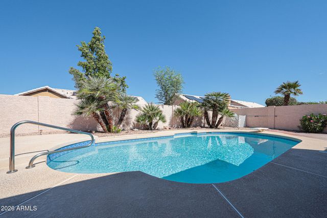 9122 W HEARN Road, Peoria, AZ 85381