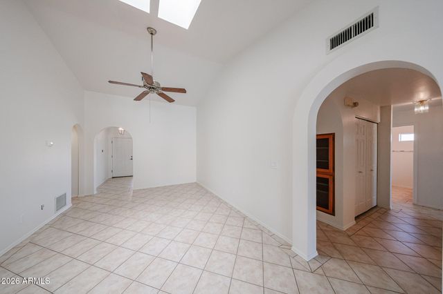 9122 W HEARN Road, Peoria, AZ 85381