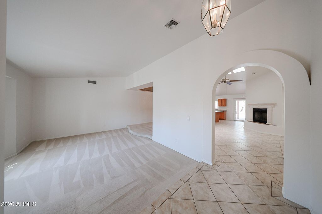 9122 W HEARN Road, Peoria, AZ 85381 — photo 3
