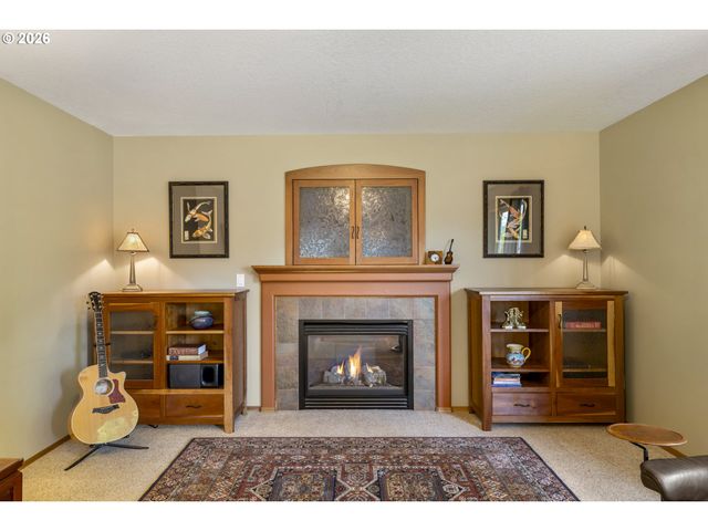 17567 Sw INKSTER Dr, Sherwood, OR 97140