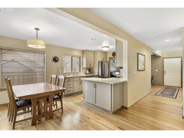 17567 Sw INKSTER Dr, Sherwood, OR 97140