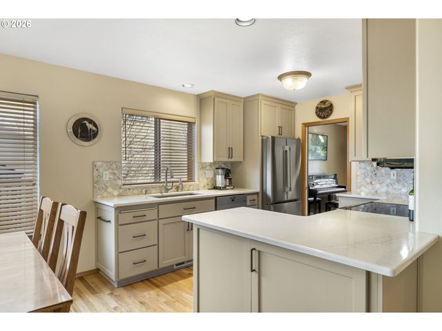 17567 Sw INKSTER Dr, Sherwood, OR 97140