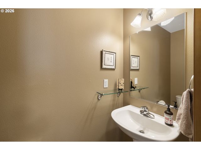 17567 Sw INKSTER Dr, Sherwood, OR 97140