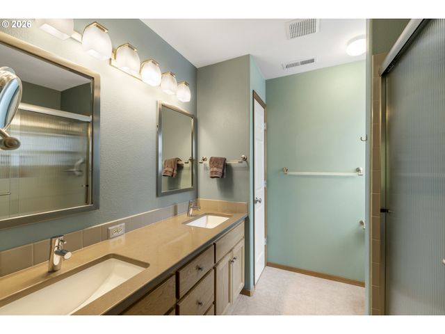 17567 Sw INKSTER Dr, Sherwood, OR 97140