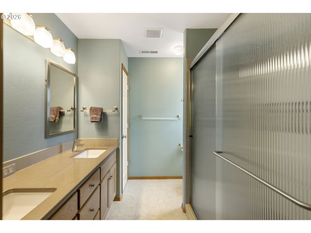 17567 Sw INKSTER Dr, Sherwood, OR 97140