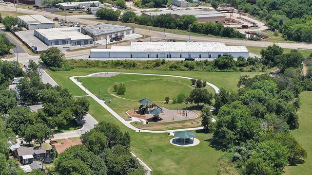5061 Lyndon Drive, Fort Worth, TX 76116