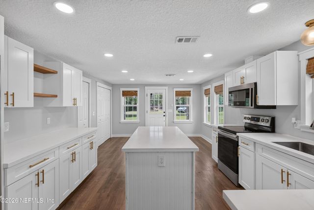 4890 MCALLISTER Road, Middleburg, FL 32068