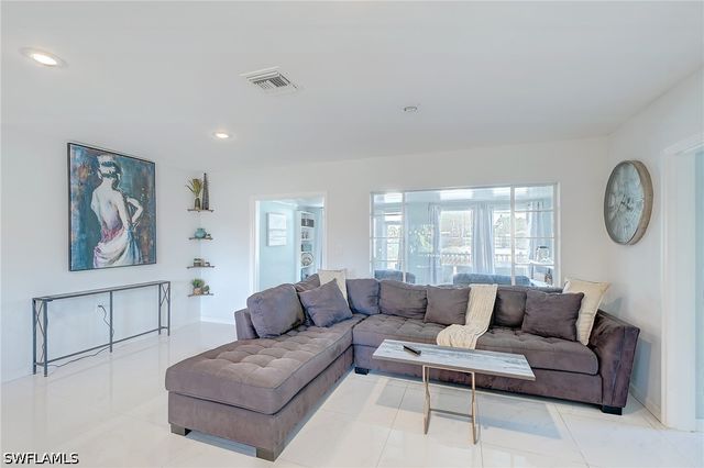 1138 Harbor DR, Fort Myers, FL 33917