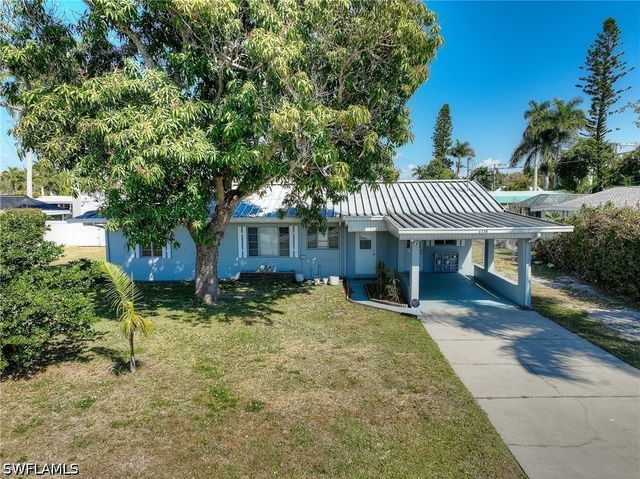 1138 Harbor DR, Fort Myers, FL 33917