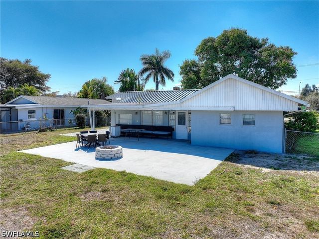 1138 Harbor DR, Fort Myers, FL 33917