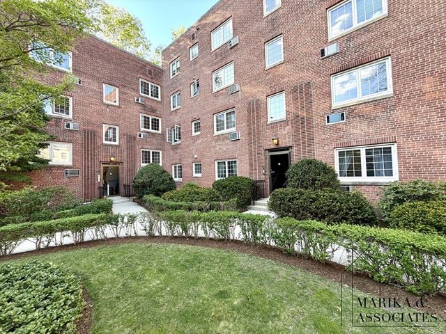 30 St Paul Street 6, Brookline, MA 02446
