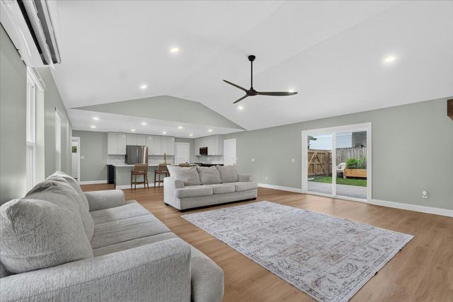 127 Saint Marks Drive, Goose Creek, SC 29445