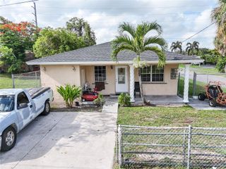 1722 NW 8th Ct, Fort Lauderdale, FL 33311