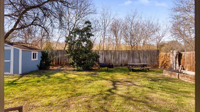 1618 Chippeway LN, Austin, TX 78745