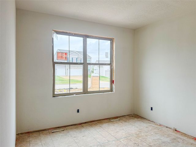 606 Ellis Circle, Adel, IA 50003