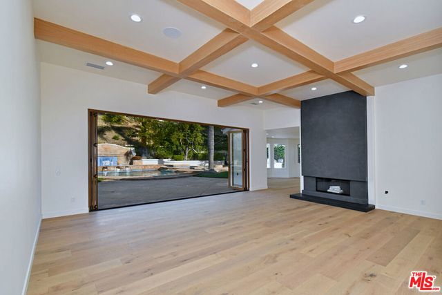 25605 Melbourne Court, Calabasas, CA 91302