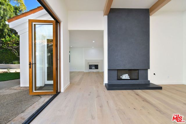 25605 Melbourne Court, Calabasas, CA 91302