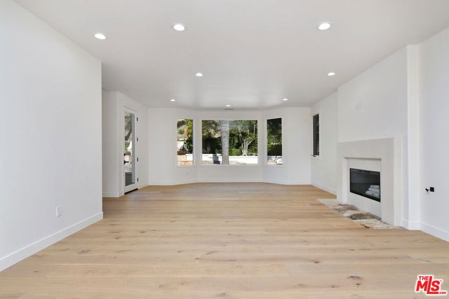 25605 Melbourne Court, Calabasas, CA 91302