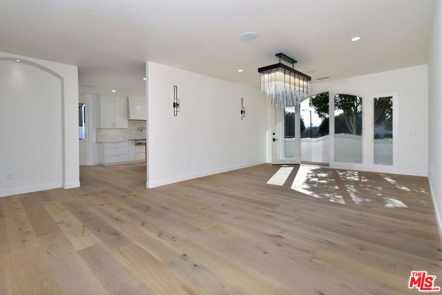 25605 Melbourne Court, Calabasas, CA 91302