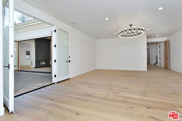 25605 Melbourne Court, Calabasas, CA 91302