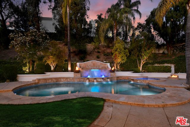 25605 Melbourne Court, Calabasas, CA 91302