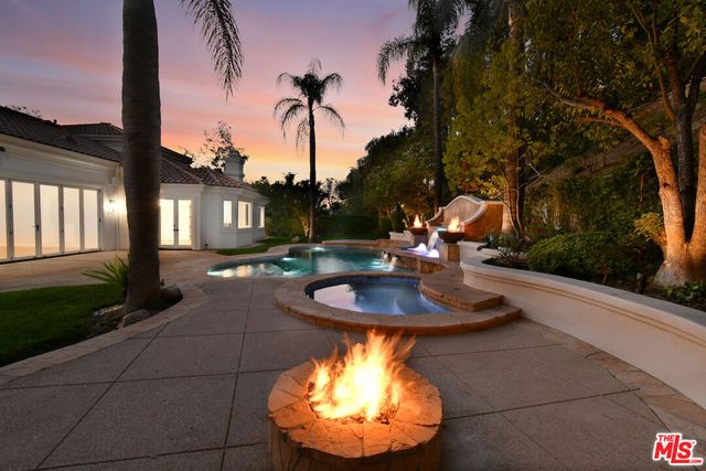 25605 Melbourne Court, Calabasas, CA 91302