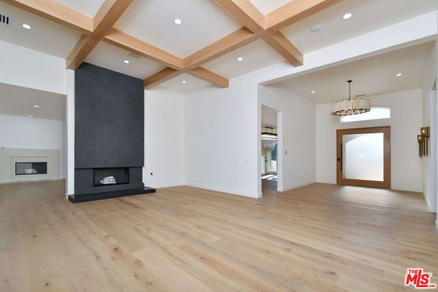 25605 Melbourne Court, Calabasas, CA 91302