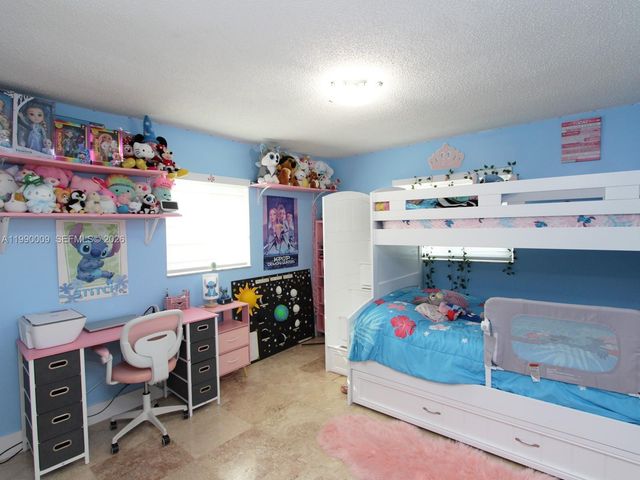 10760 SW 28th St, Miami, FL 33165