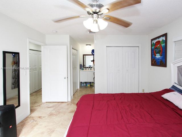 10760 SW 28th St, Miami, FL 33165