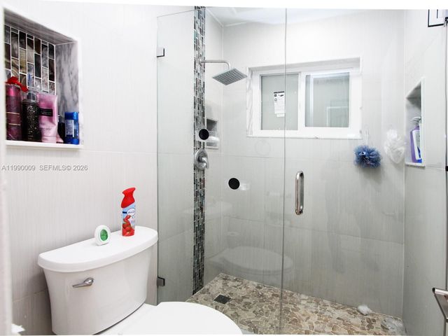 10760 SW 28th St, Miami, FL 33165