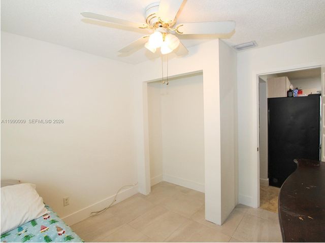 10760 SW 28th St, Miami, FL 33165