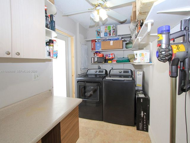 10760 SW 28th St, Miami, FL 33165