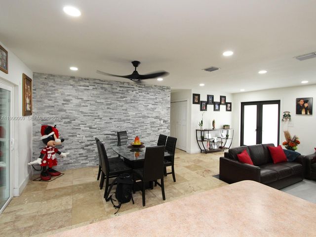 10760 SW 28th St, Miami, FL 33165