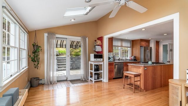 51 Lynn Fells Pkwy, Melrose, MA 02176